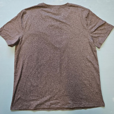 T-shirt bleu ciel côté coeur