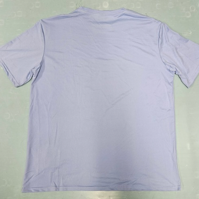 T-shirt bleu ciel logo en grand (Copie)3