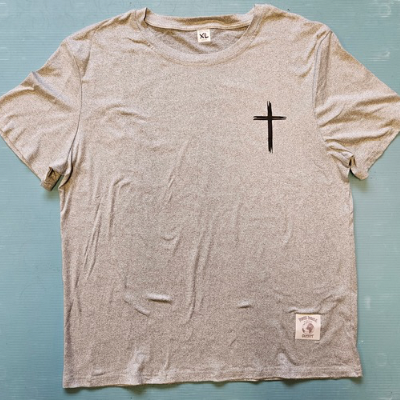 T-shirt bleu ciel logo en grand (Copie)9